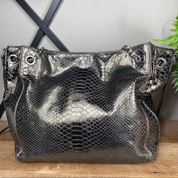 SOLD Michael Kors Jet Set Chain 2Way Shoulder Bag - Picture 4 of 13